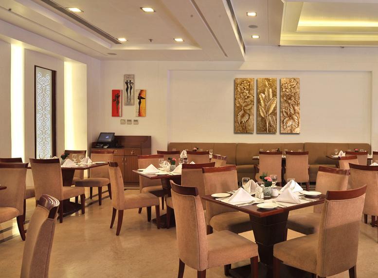 Hotel Haut Monde Gurgaon Buitenkant foto